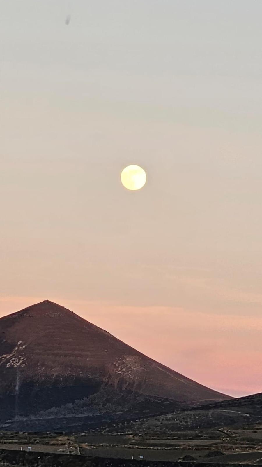 Tranquilidad Entre Volcanes Uga Eksteriør billede